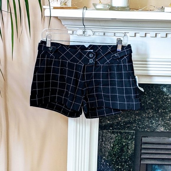 dELiA*s Pants - Delia's BUNDLE AND SAVE I ALSO ACCEPT OFFERS